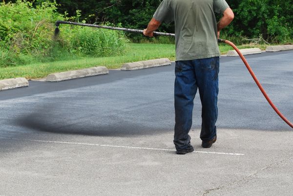 Lot Sealcoating in Fishers